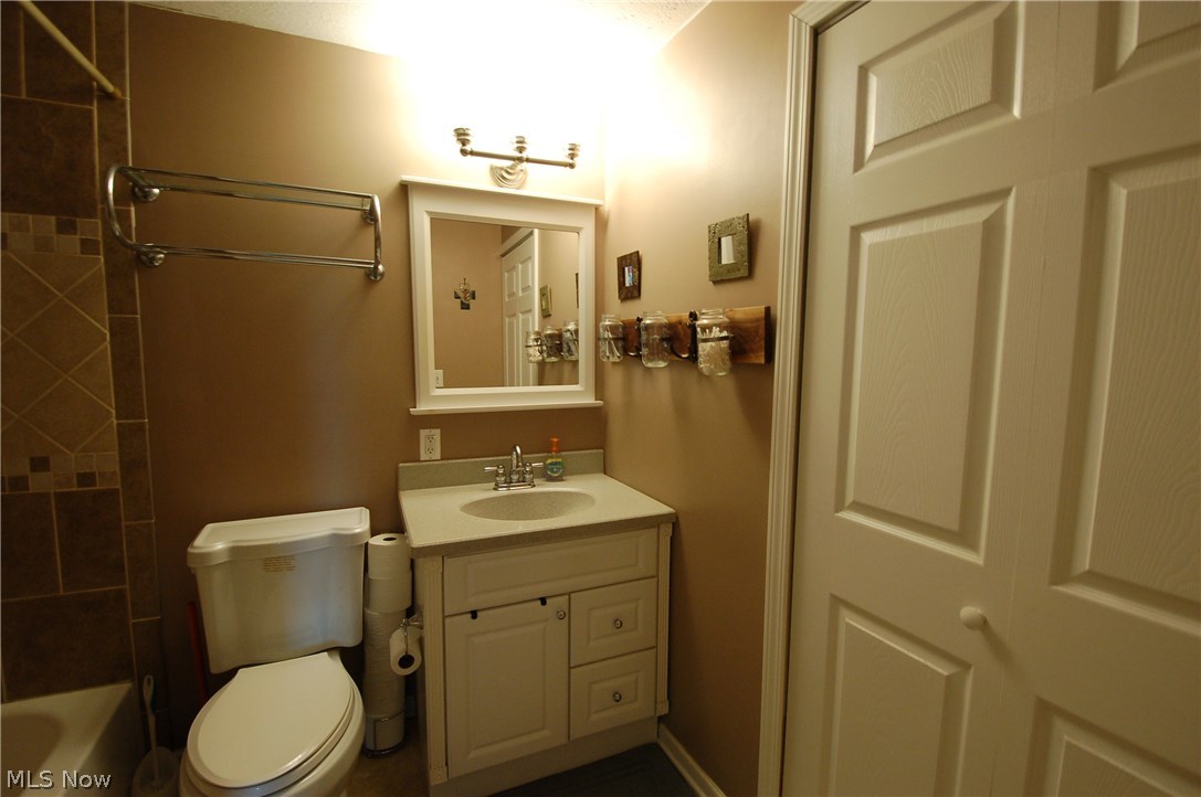 Creekside Vill - Residential