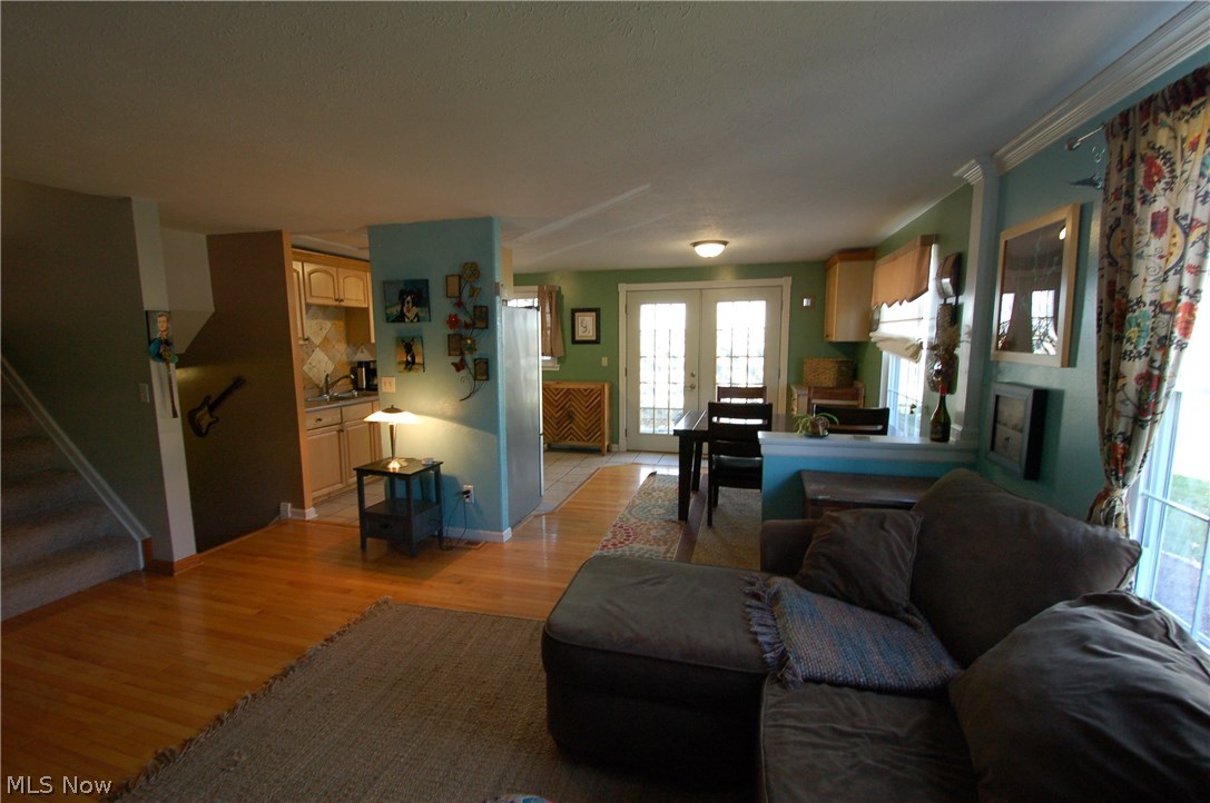 Creekside Vill - Residential