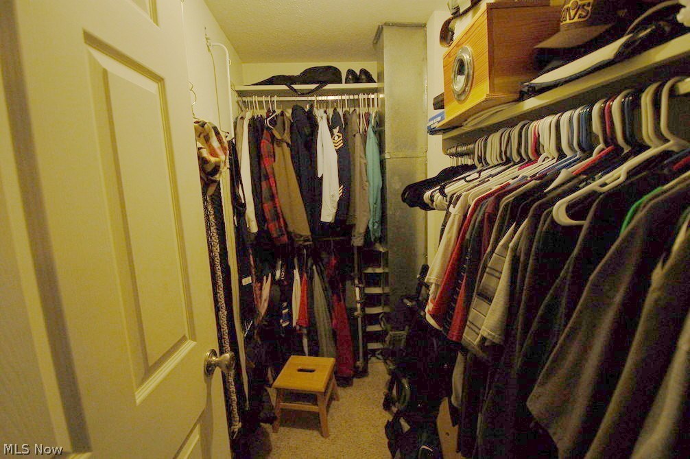 Creekside Vill - Residential