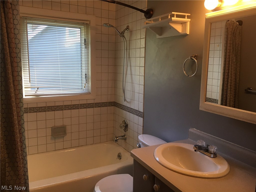 Ione Hale 1 - Residential