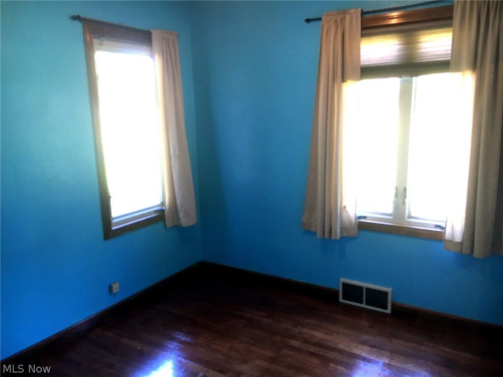 Ione Hale 1 - Residential