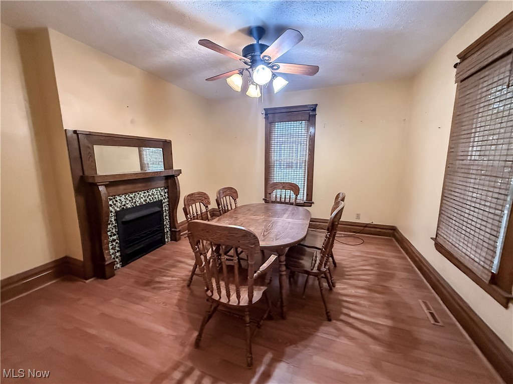 H C Hopkins Ad - Residential