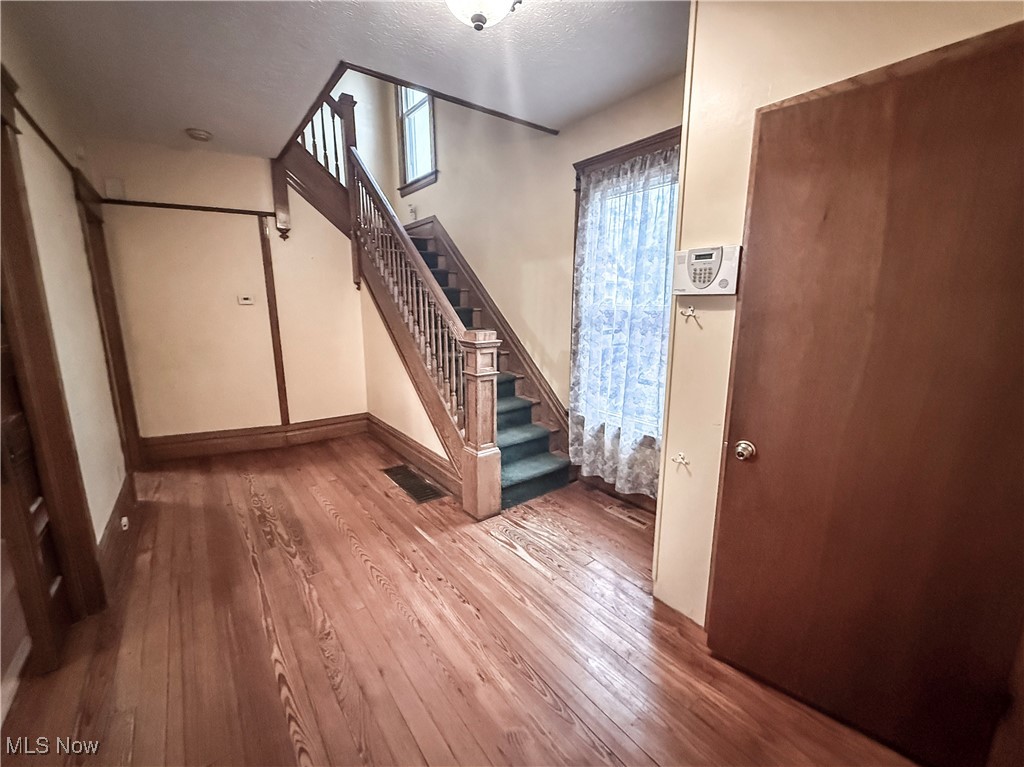 H C Hopkins Ad - Residential