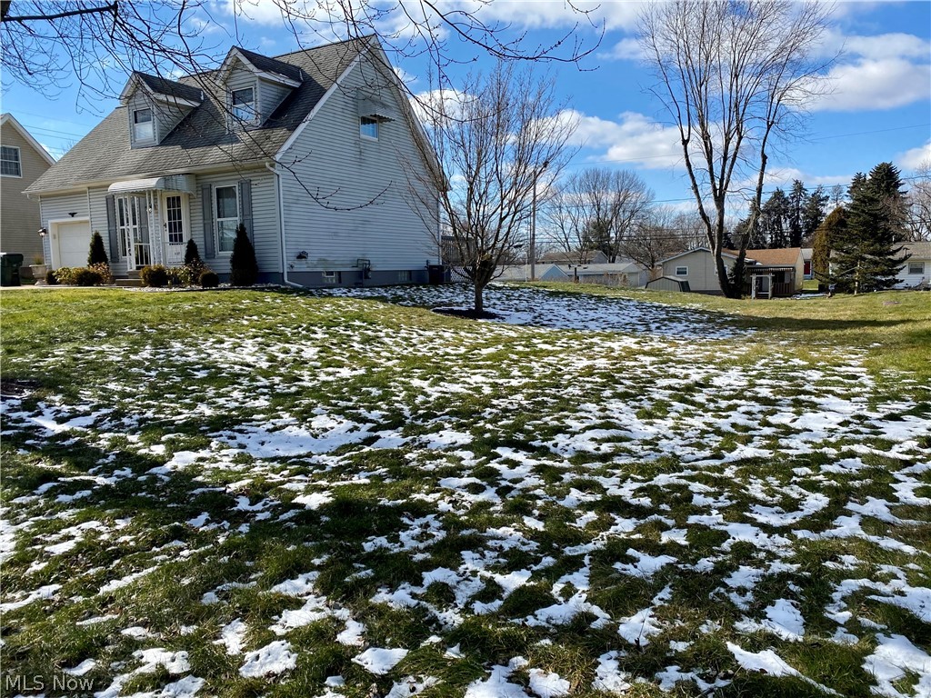 Central Manor - Residential