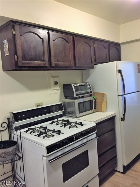 Carlyle Condo - Residential