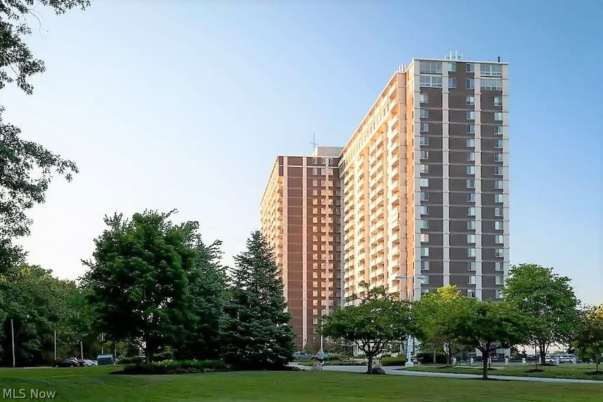 Are you ready for first class, lakefront living with loads of amenities in a great location? This condo in The Carlyle On The Lake, located minutes from downtown Cleveland on the "Gold Coast," is a lovely, 2 bed 1 bath suite with all the space you need at just over 1,000 sq ft. Great layout with step down to living room leading to large, sliding glass doors to the balcony. Stunning views! All appliances go with the property. Seller is willing to sell furniture, fixtures, TV, linens, kitchen appliances, and utensils. This long list of amenities will make home feel like vacation: outdoor pool surrounded by beautiful landscaping and picnic areas, heated indoor pool, indoor hot tub, indoor sauna, fitness facility with lockers and showers, indoor racquetball court, putting green, beach with picnic facilities, volleyball, fire pit and BBQ grills, wooded picnic area with BBQ grills and picnic tables, game room with pool ping pong and more, self-operated battery jumper box (car emergency), large party room with bandstand, catering kitchen, wet bar and dance floor (100 people), plus a small party room with kitchen (35 people); both available for rent, project room, indoor car wash, guest suite (available for rental), laundry facility, free outdoor guest parking, access to public transportation, storage locker and bike storage, hair salon and barber shop, and convenience store and deli.