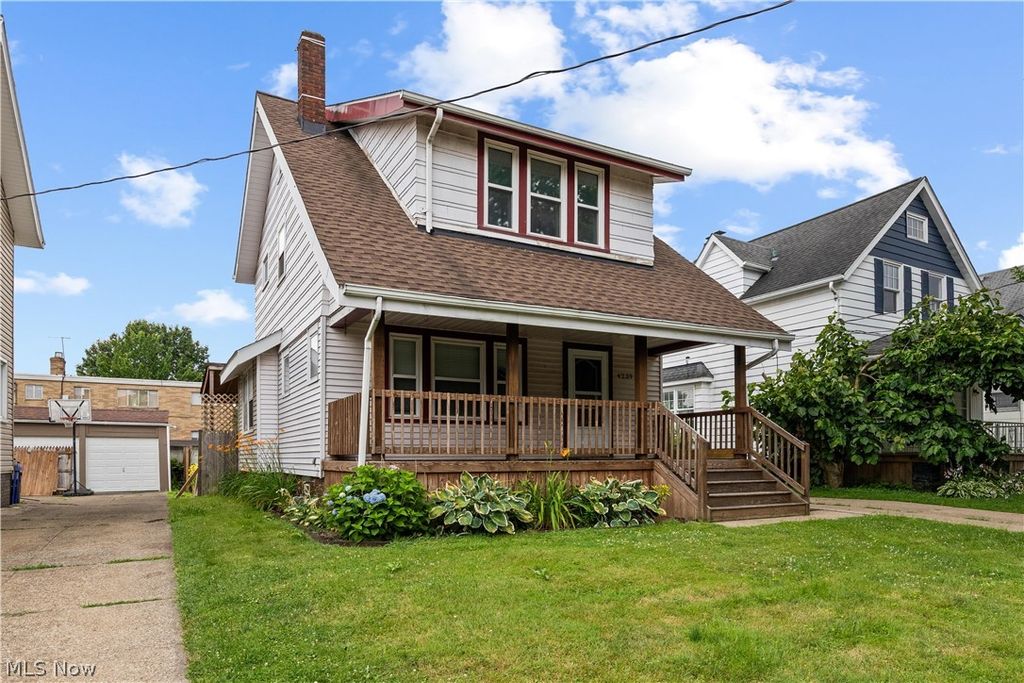 Photo of 4239 W 21st Street, Cleveland, OH 44109 (MLS # 5220313)