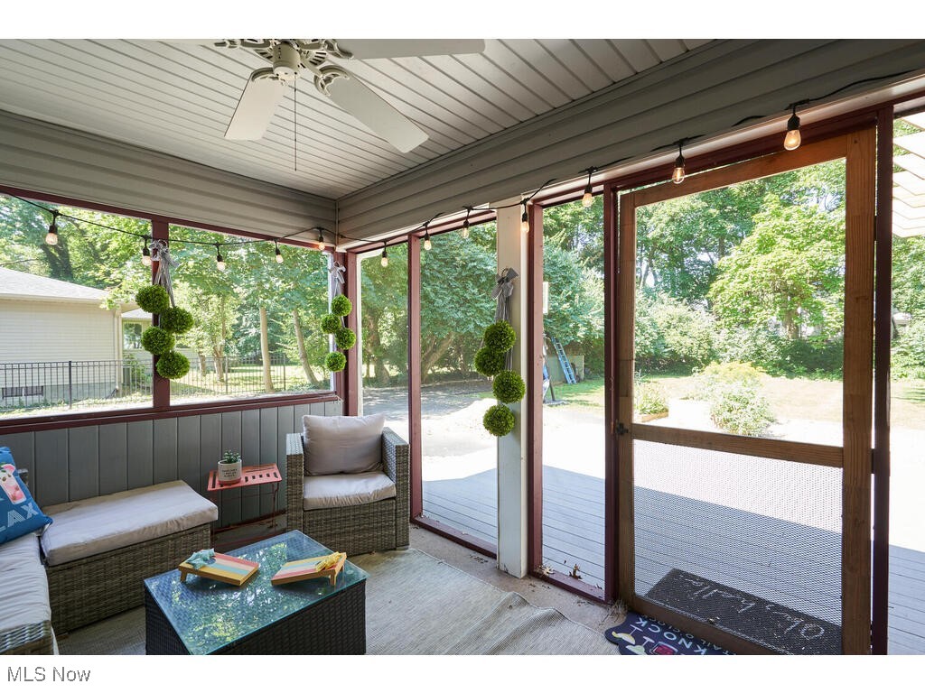 Akron, Ohio 44313, United States, 3 Bedrooms Bedrooms, ,2 BathroomsBathrooms,Residential,Active,87102