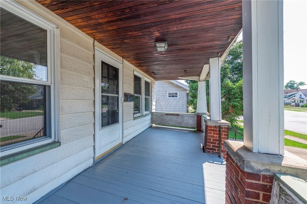 Photo of 3407 W 133rd Street, Cleveland, OH 44111 (MLS # 5182718)