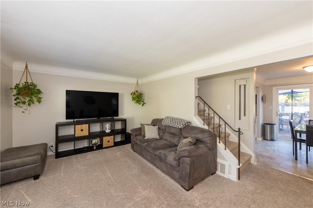1746 Hawthorne Drive