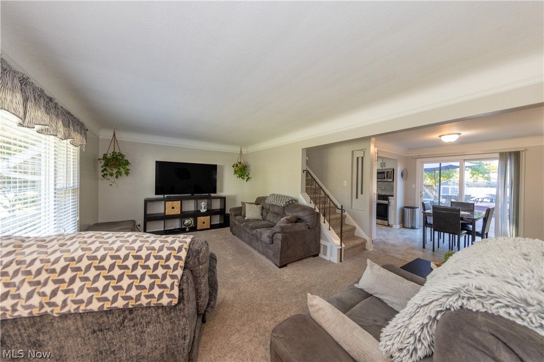 1746 Hawthorne Drive