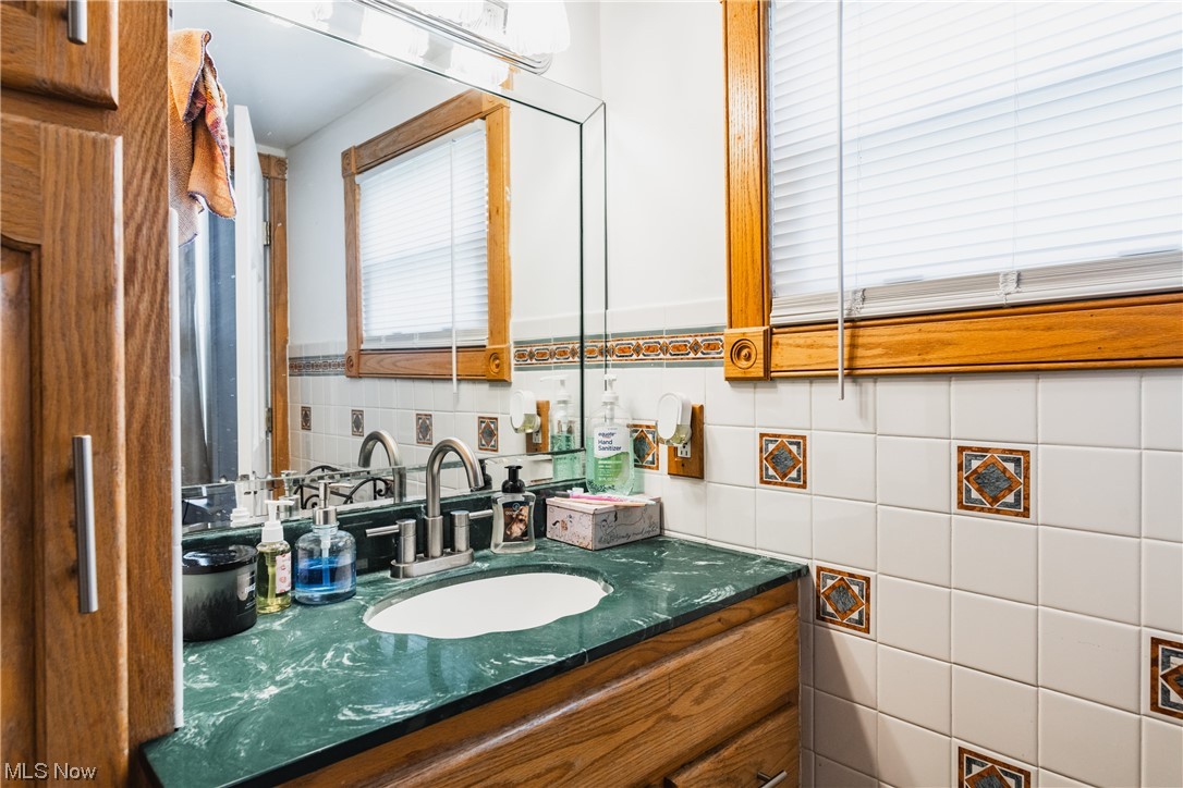 Village/Beverly - Residential