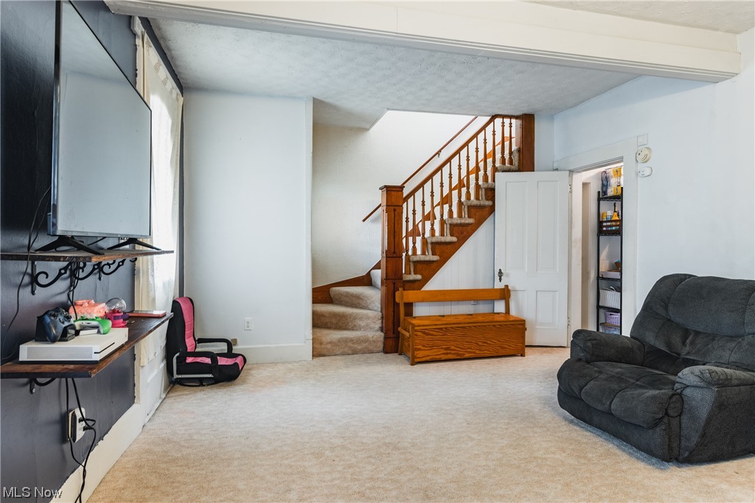 Village/Beverly - Residential