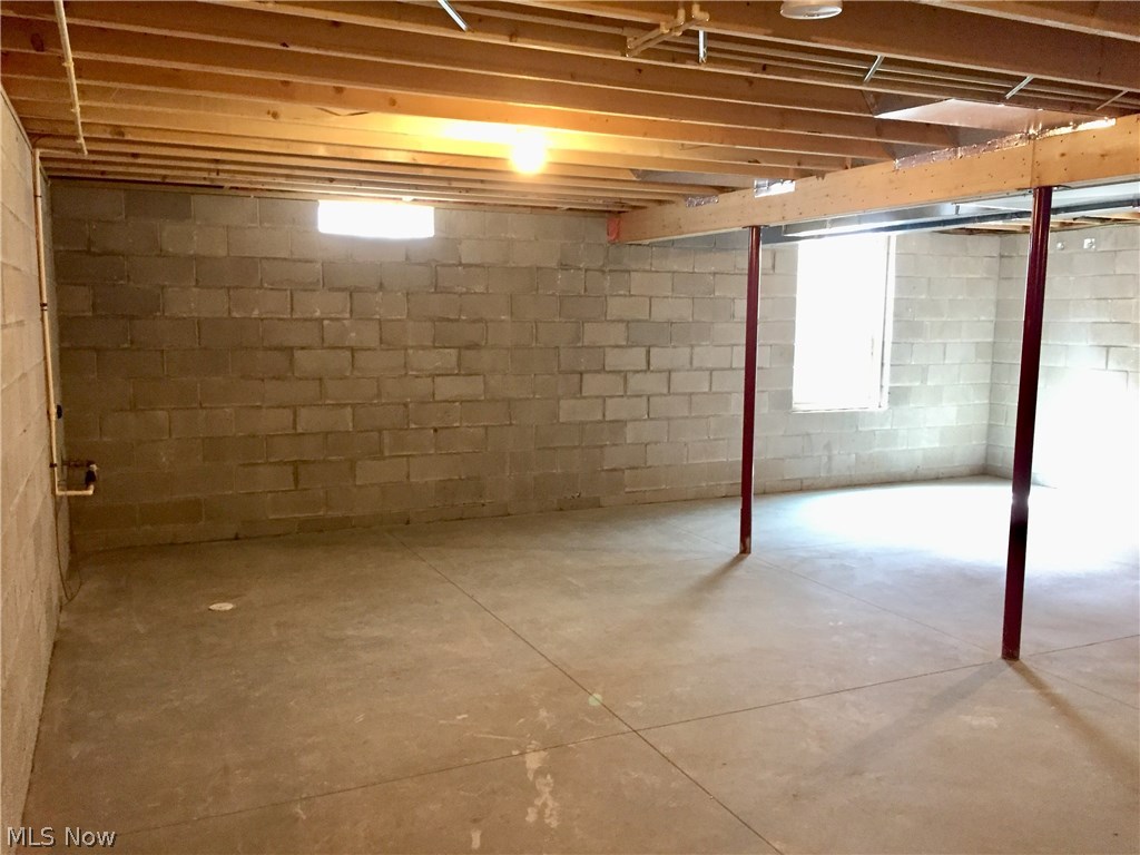 Brentwood Estates 01/s W Hold - Residential