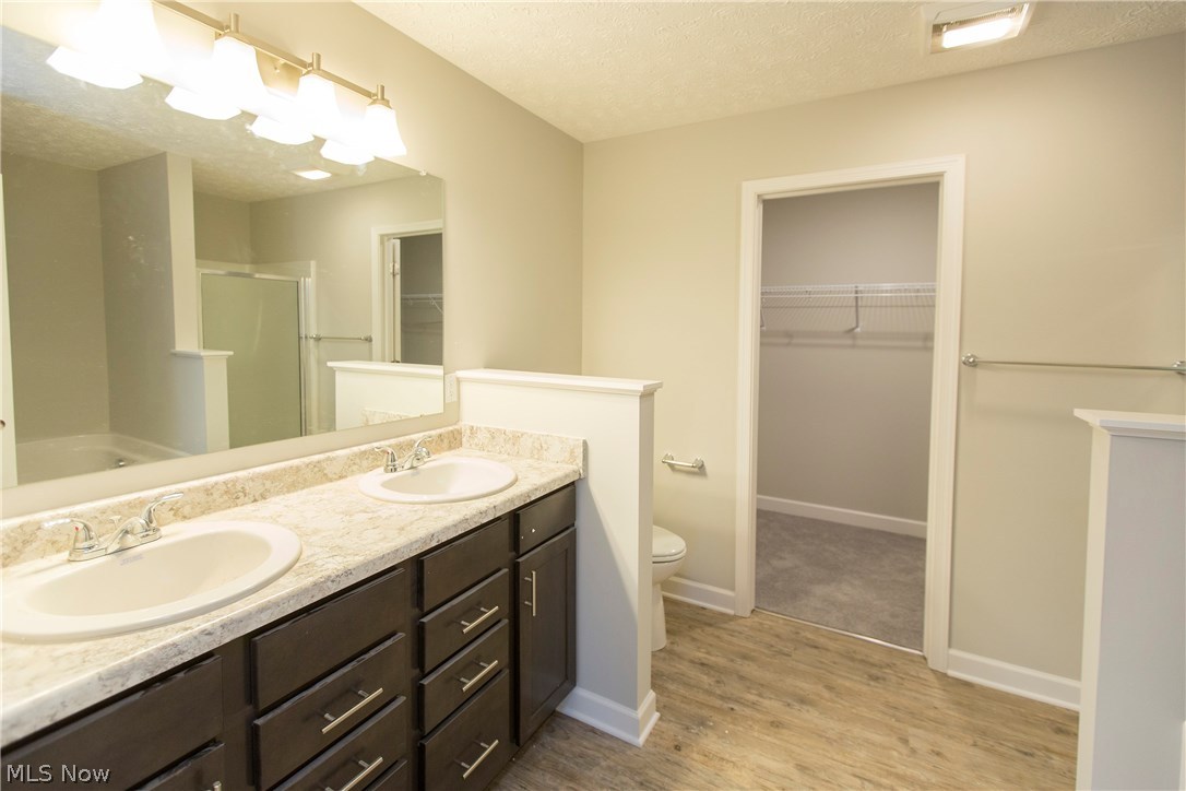 Brentwood Estates 01/s W Hold - Residential