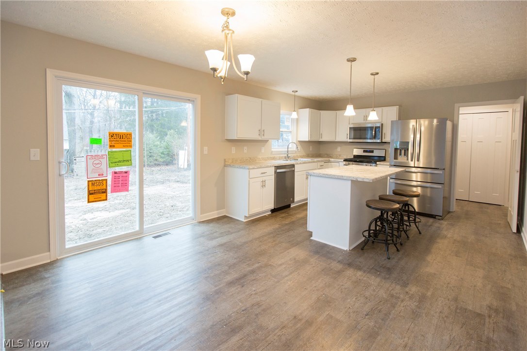 Brentwood Estates 01/s W Hold - Residential