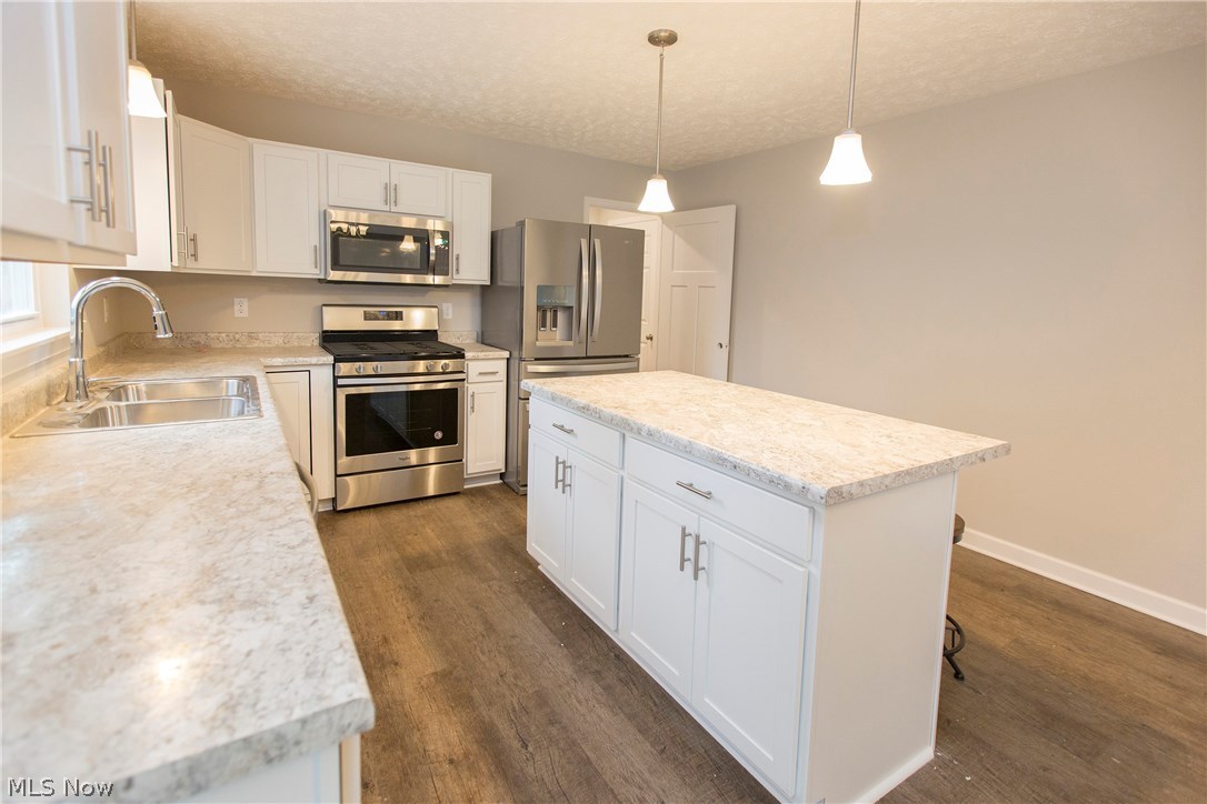 Brentwood Estates 01/s W Hold - Residential