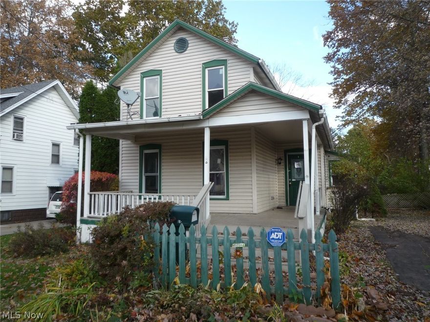 2 Story Colonial in the heart of Ravenna!  Deck overlooks spacious backyard with shed.  Wrap around front porch.  Come make this one your own!  This is a Fannie Mae HomePath Property.
