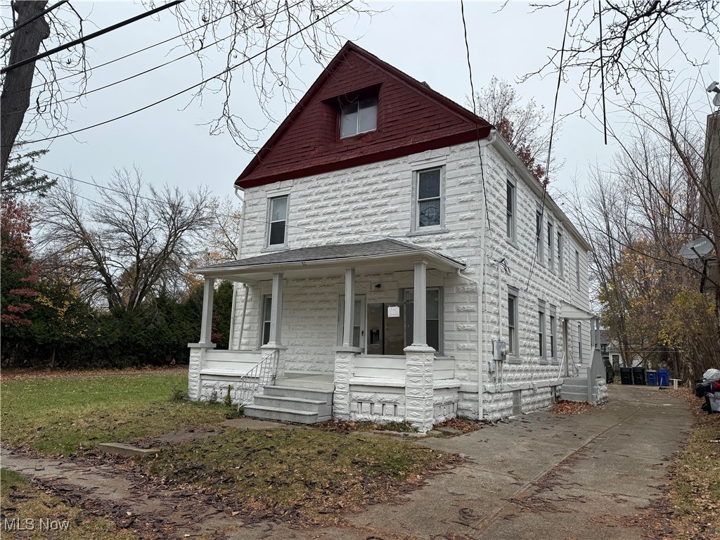 15715 Trafalgar Avenue