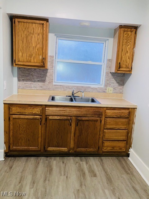 Colonial Homes - Residential