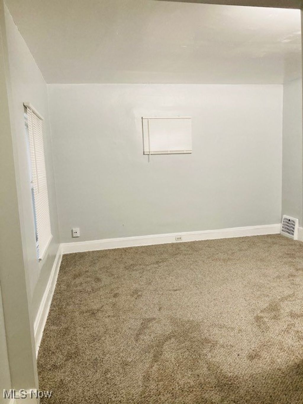 Photo of 428 Whitney Avenue, Akron, OH 44306 (MLS # 5183444)