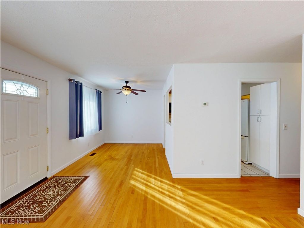 Photo of 7561 Lake Road, Madison, OH 44057 (MLS # 5184714)