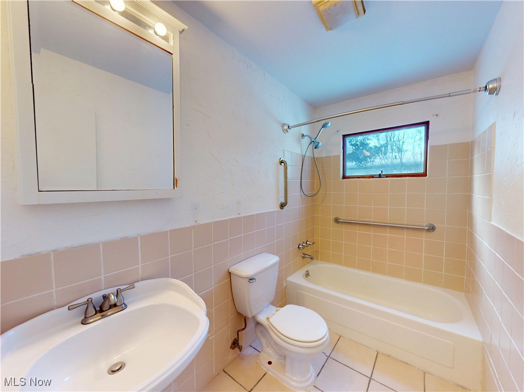 Lake Breeeze Park - Residential