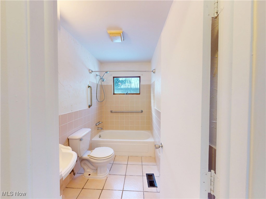 Lake Breeeze Park - Residential