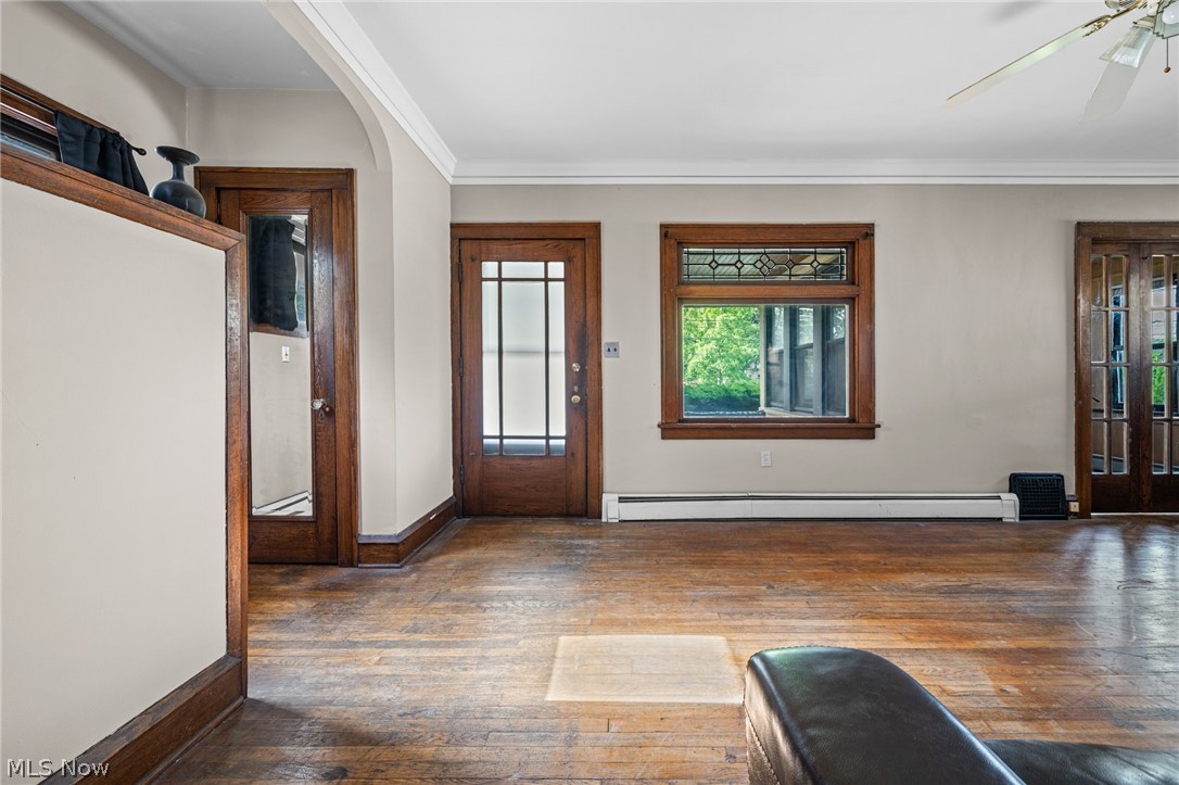 15 Grand Street