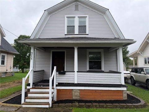 Homes For Sale - 215 E Friend Street<br/> Columbiana, OH 44408