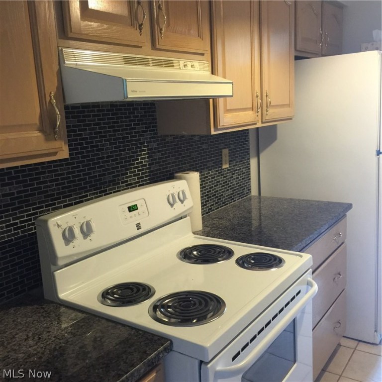 Longbrooke 03 - Residential