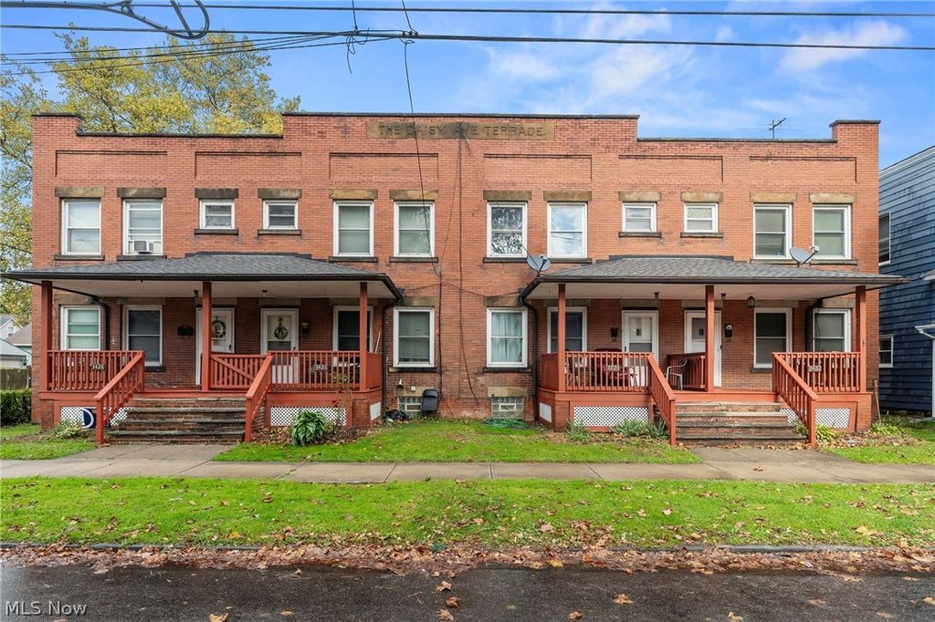 Photo of 3422 Daisy Avenue, Cleveland, OH 44109 (MLS # 5191395)