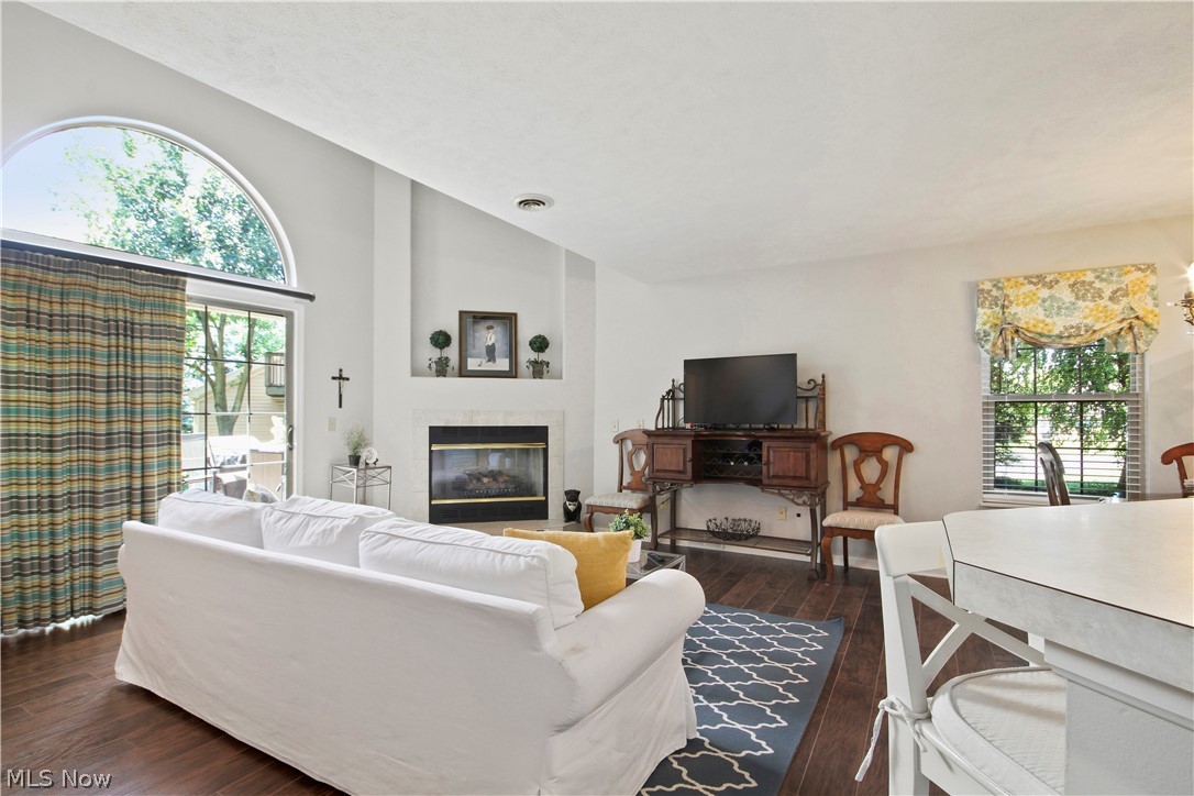 Spring Run Condo - Residential