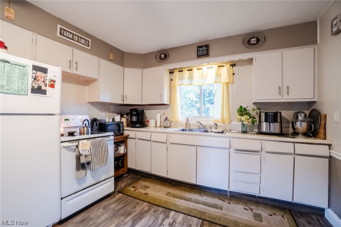 Barberton Homestead - Residential