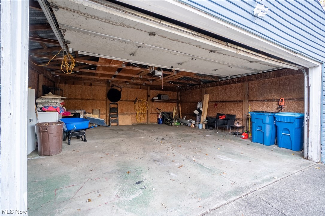 Barberton Homestead - Residential