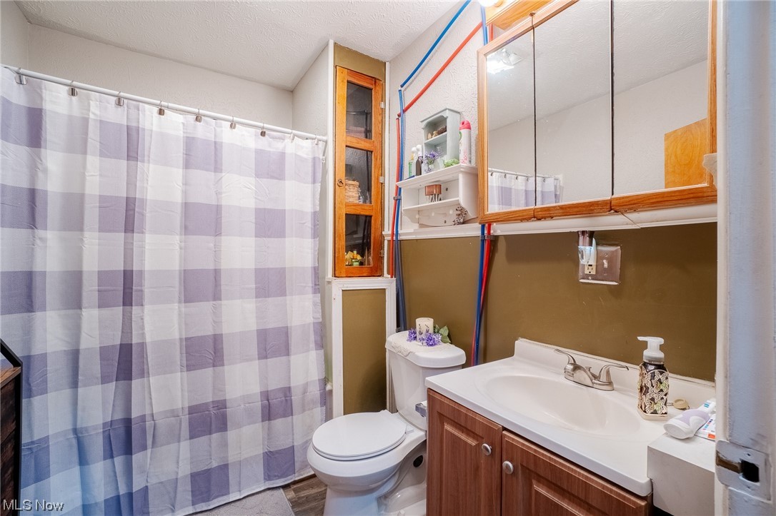 Barberton Homestead - Residential