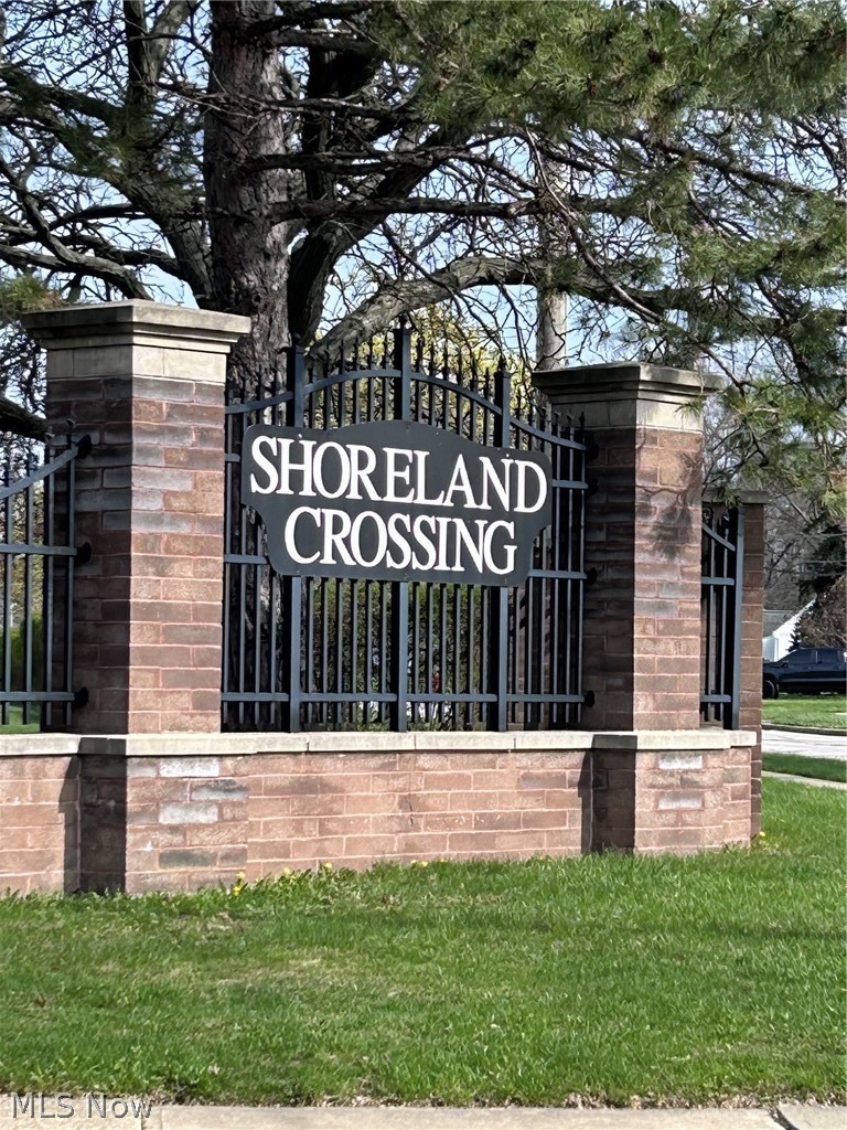 Shoreland Crossing - Residential