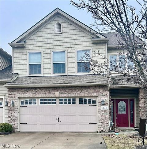 Condo For Sale - 294 Lakewick Lane<br/> Lake County, Willowick, OH 44095