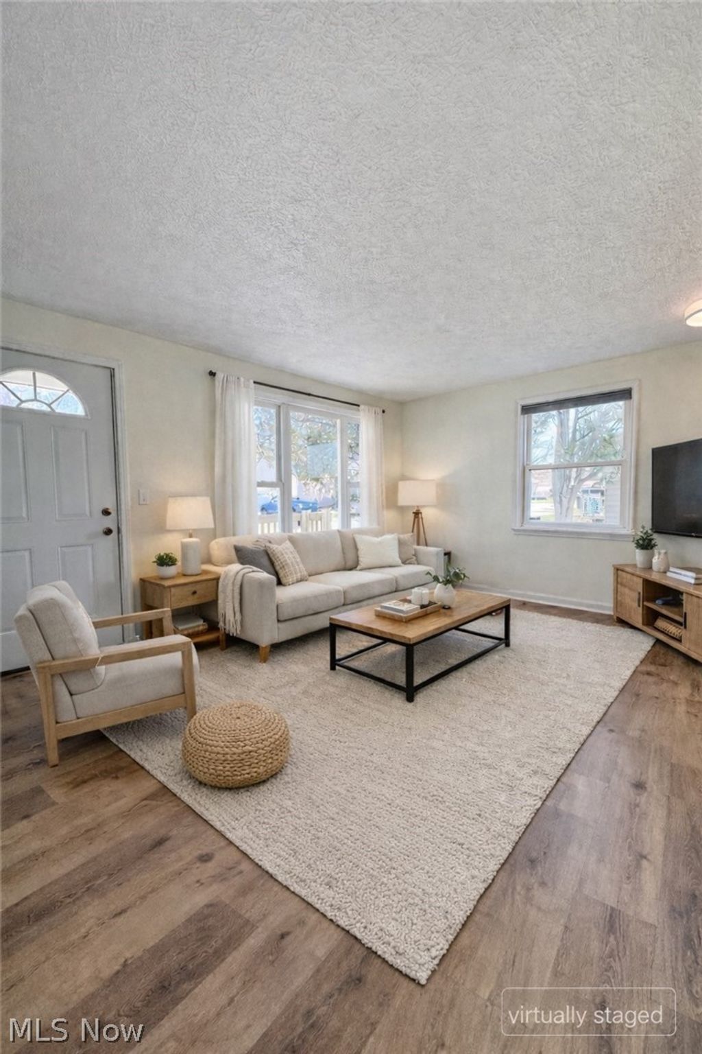 Photo of 196 S Point Drive, Avon Lake, OH 44012 (MLS # 5192982)