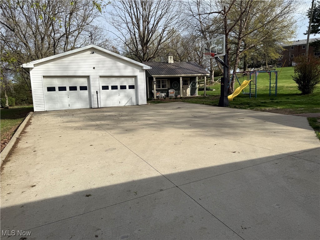 915 Bond Avenue, Barnesville, Ohio image 46