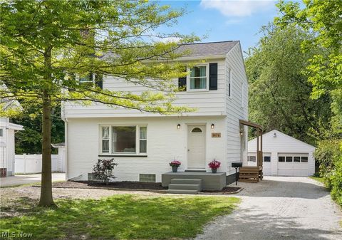Photo of 1476 Bryden Drive, Akron, OH 44313 (MLS # 5209519)