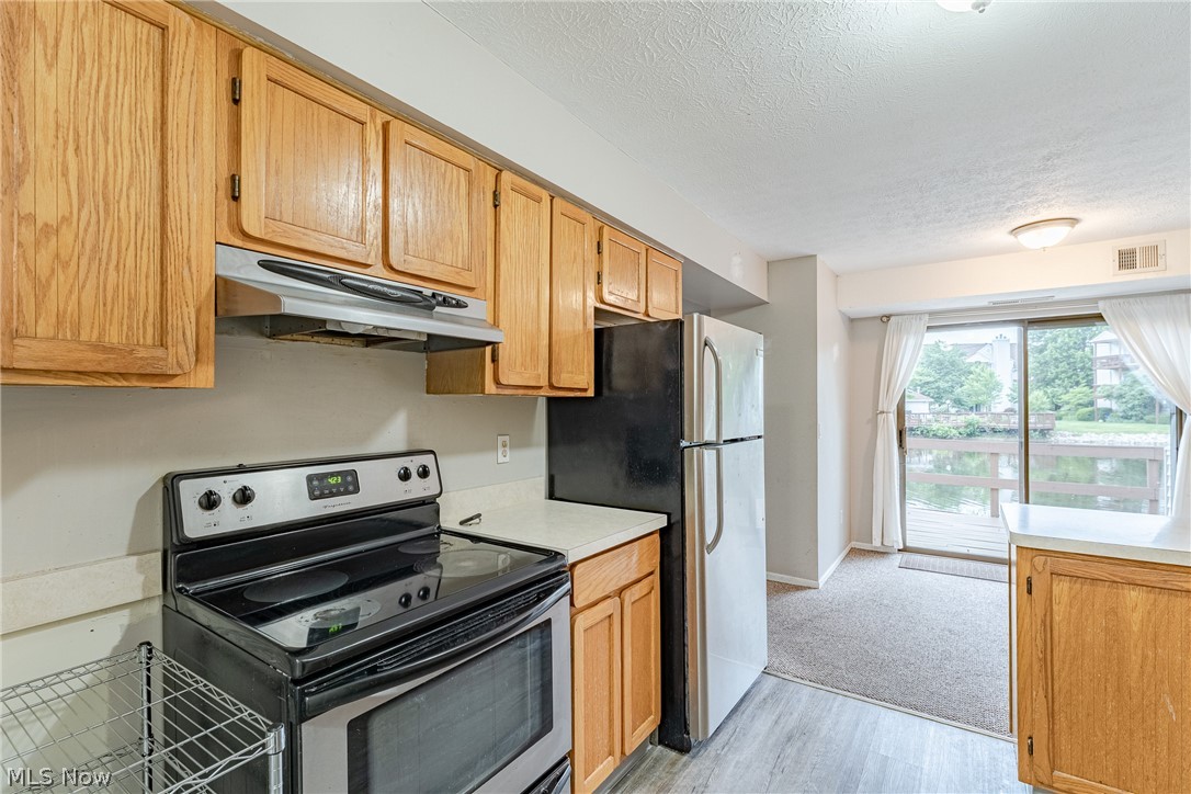 Cedarwood Vill Condo - Residential
