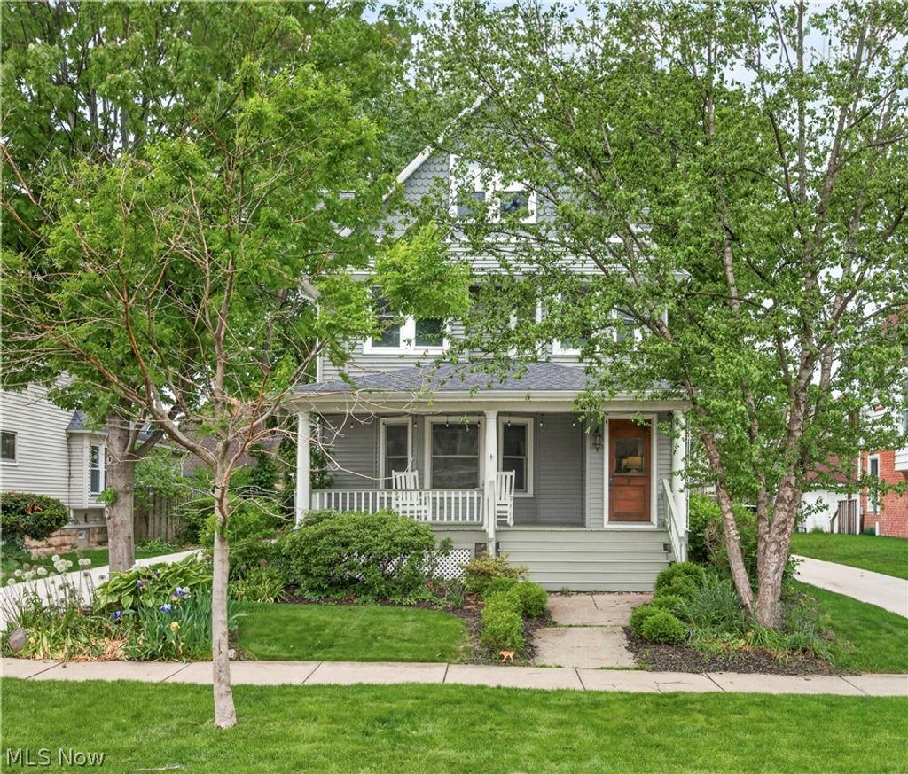 Photo of 1490 Mars Avenue, Lakewood, OH 44107 (MLS # 5212672)