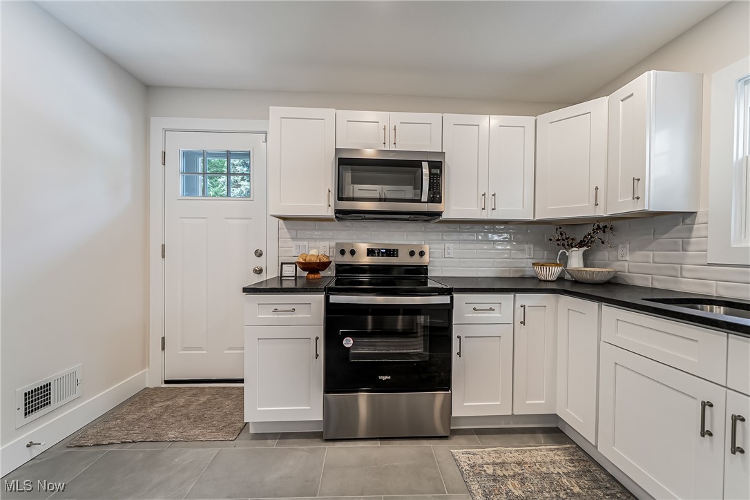 3817 Summit Park Road, Cleveland Heights, Ohio image 12