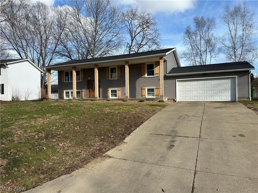 Photo of 469 Trelake Drive, Canal Fulton, OH 44614 (MLS # 5191615)