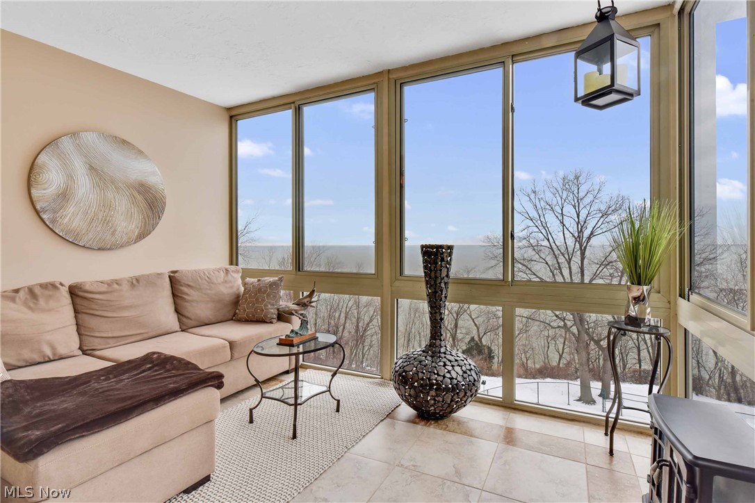 Marine Towers East Condo - Residential Lease