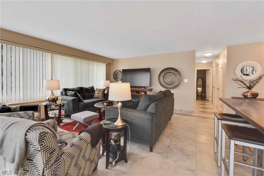 Marine Towers East Condo - Residential Lease