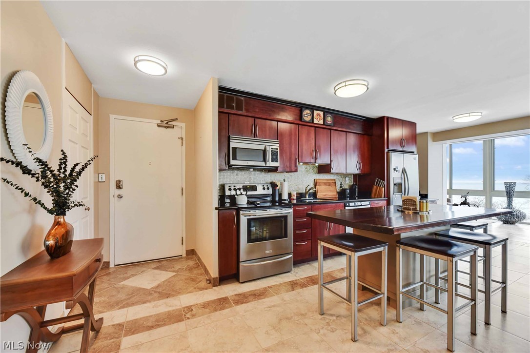 Marine Towers East Condo - Residential Lease