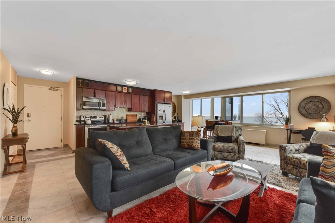 Marine Towers East Condo - Residential Lease