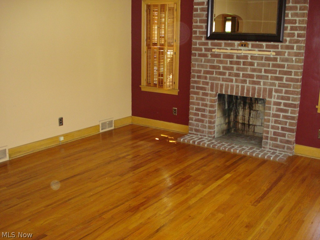 Simon & Minnie Troyers - Residential